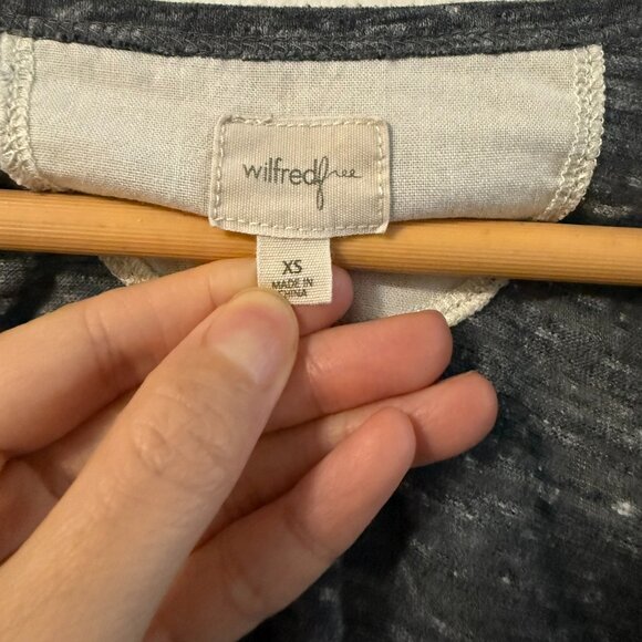 XS Aritzia Wilfred Free Short sleeve - Picture 5 of 9